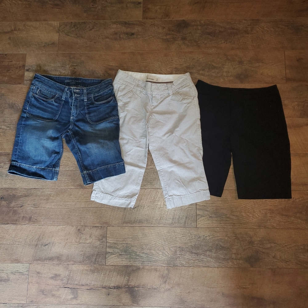 3 pair of Bermuda shorts